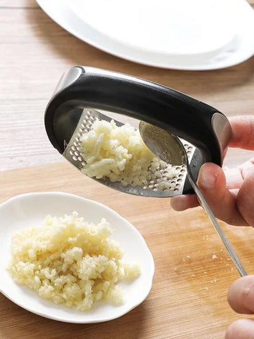 Stainless Steel Garlic Press Manual Crusher - Heavy-Duty Garlic Mincer Kitchen Gadget