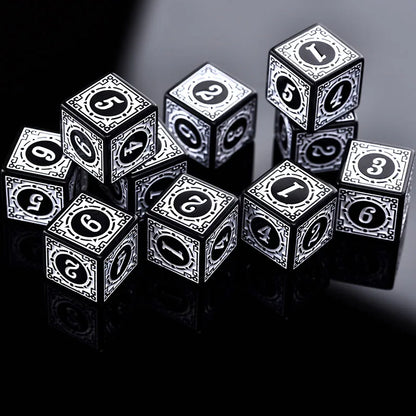10PCS/Set Acrylic Dice Set D6 Carved Pattern Polyhedron Dice 6-sides Game Dice for RPG Dungeons and Dragons Board Game