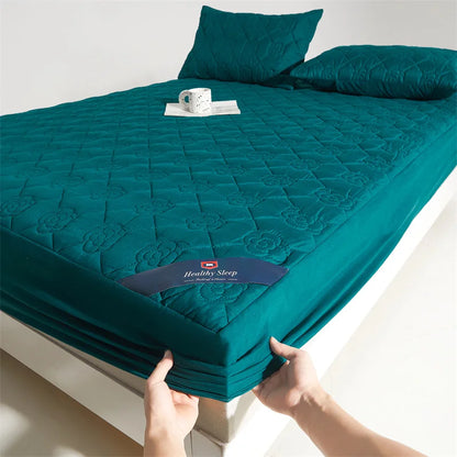 Waterproof Fitted Mattress Protector 1pc — Breathable Soft Deep-Pocket Cover for Single (Twin) or Double (Full) Bed