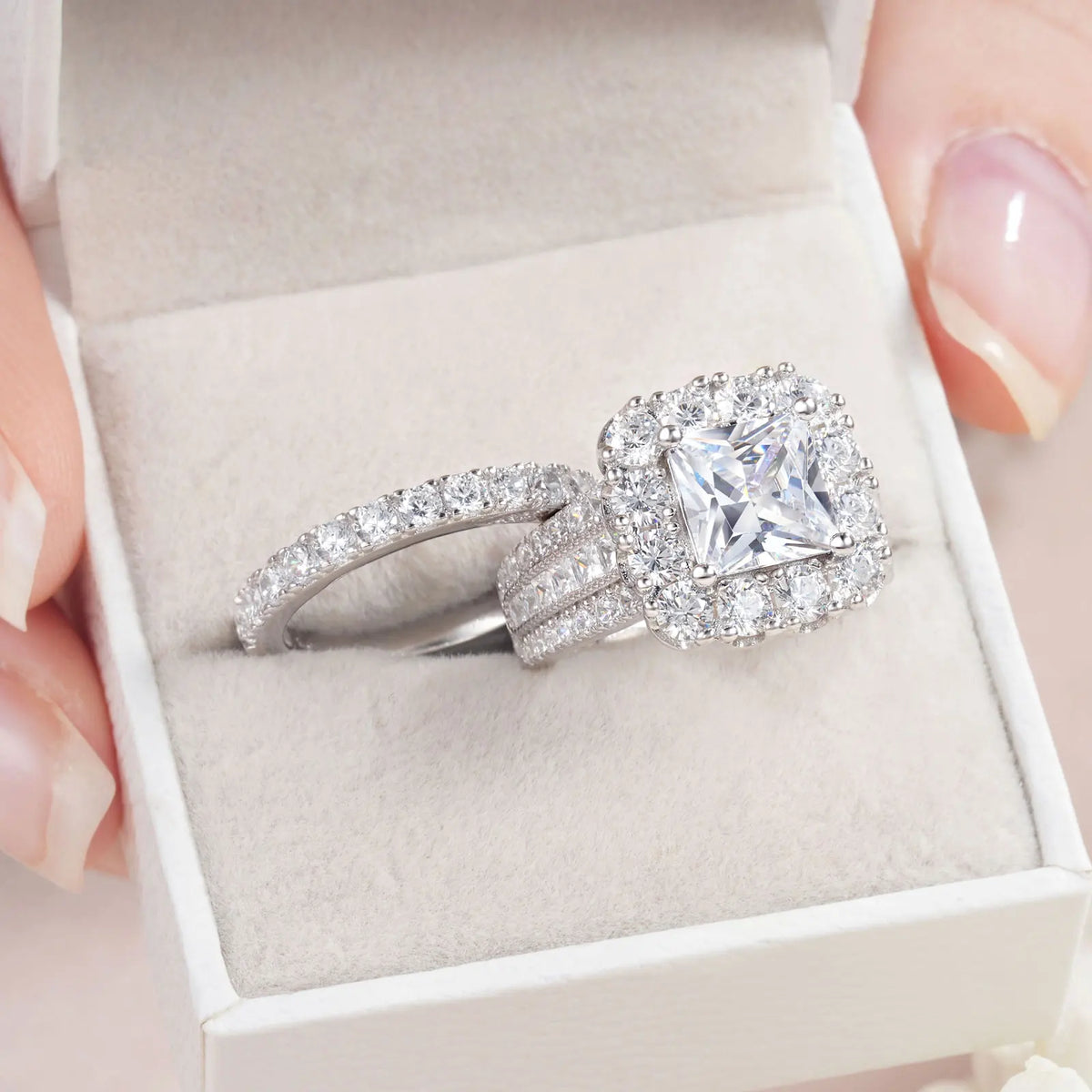 Newshe 925 Sterling Silver Halo Bridal Ring Set – Princess Cut CZ Engagement & Wedding Rings for Women