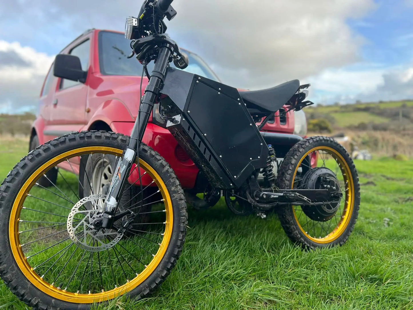 2026 Stealth Bomber eBike 72V 3000W 5000W 8000W Enduro Electric Bike 100km/h Off-Road Mountain Dirt Bicycle