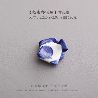 Cute Ceramic Fish Shape Chopsticks Holders Chopstick Stand Shelf Cartoon Animals Spoons Fork Rack Ceramic Rest Kitchen Utensil