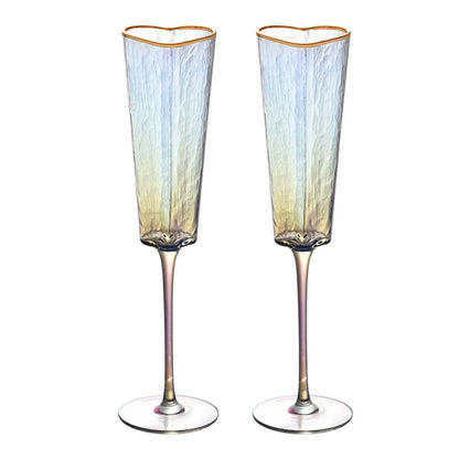 Fashion Golden Rimmed Heart Shaped Glass Goblet Durable Wine Drinking Glass For Home Party Club