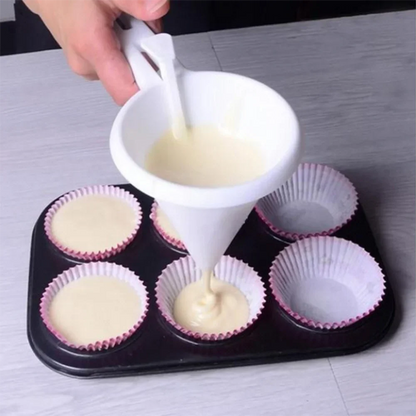 Adjustable Baking Funnel Tool – Handheld Pastry & Batter Dispenser, 9.8 cm (3.9 in) Opening