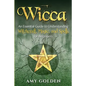 Wicca: An Essential Guide to Understanding Witchcraft, Magic, and Spells for Beginners - Paperback