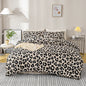 Leopard Print 3-Piece Duvet Cover Set – Soft Skin-Friendly Bedding, Includes 1 Duvet Cover & 2 Pillowcases, Multiple Sizes (39–79 in / 100–200 cm)
