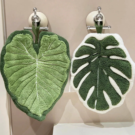 Leaf-Shaped Coral Fleece Hand Towel – Absorbent Hanging Kitchen & Bathroom Towel