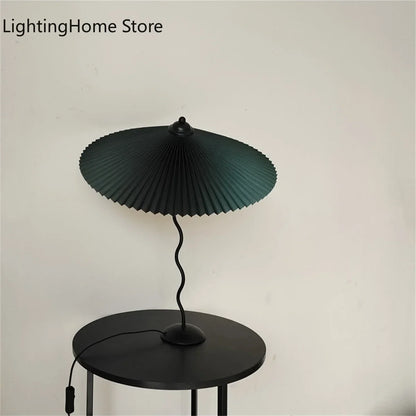Table Lamp ins Retro Pleated Umbrella Nordic Medieval Korean Master Bedroom Bedside Lamp Swing Iron Art Drop Shipping