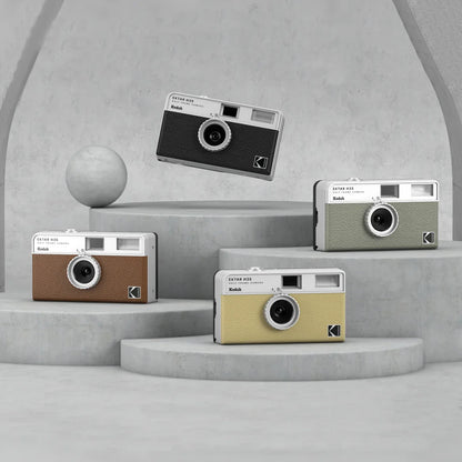35mm Half Frame Film Camera with Built-in Flash — Reusable Pocket Retro Camera, Ideal Gift