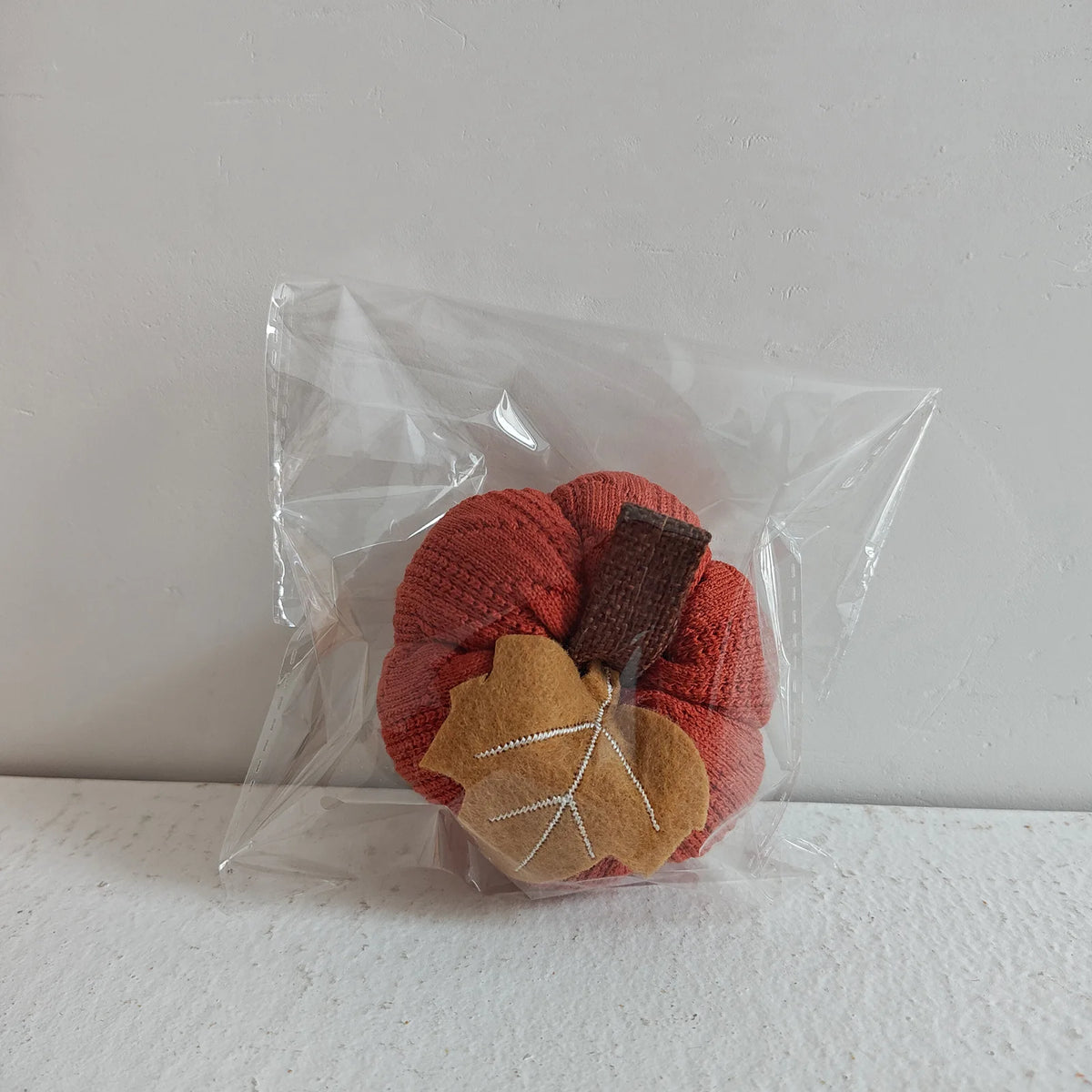 Knitted Halloween Pumpkin Decoration, Cotton, Mix or Single Colors