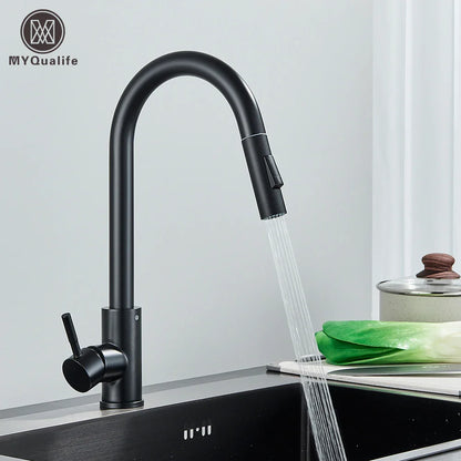 Black Pull-Out Kitchen Faucet Single-Handle Two-Function Deck-Mounted Mixer Hot and Cold