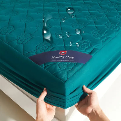 Waterproof Fitted Mattress Protector 1pc — Breathable Soft Deep-Pocket Cover for Single (Twin) or Double (Full) Bed