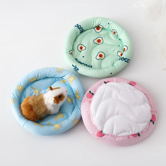 Plush Small Pet Nest Mat for Hamsters & Guinea Pigs - Polar Fleece Bed, S (5.5in/14cm) & L (8.1in/20.5cm)
