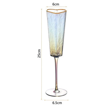 Fashion Golden Rimmed Heart Shaped Glass Goblet Durable Wine Drinking Glass For Home Party Club