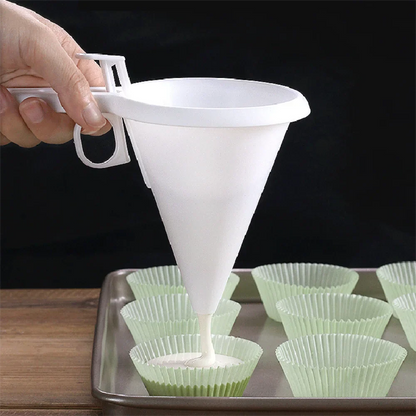 Adjustable Baking Funnel Tool – Handheld Pastry & Batter Dispenser, 9.8 cm (3.9 in) Opening