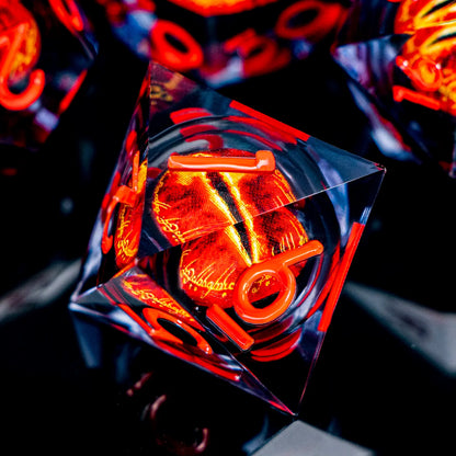 7-Piece Liquid Core Eye of Sauron Resin Dice Set Sharp-Edge D20 for D&D Tabletop RPG