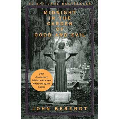 Midnight in the Garden of Good and Evil: A Savannah Story - Paperback
