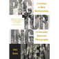 Picturing Men: A Century of Male Relationships in Everyday American Photography - Paperback