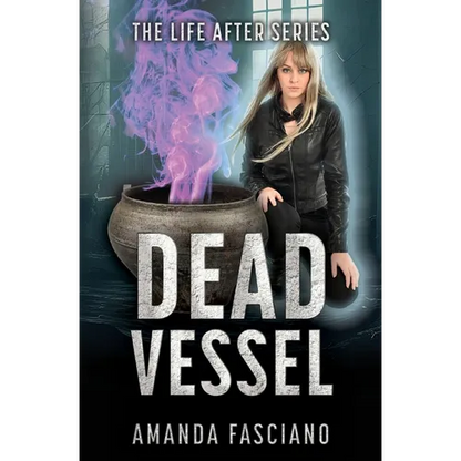 Dead Vessel - Paperback