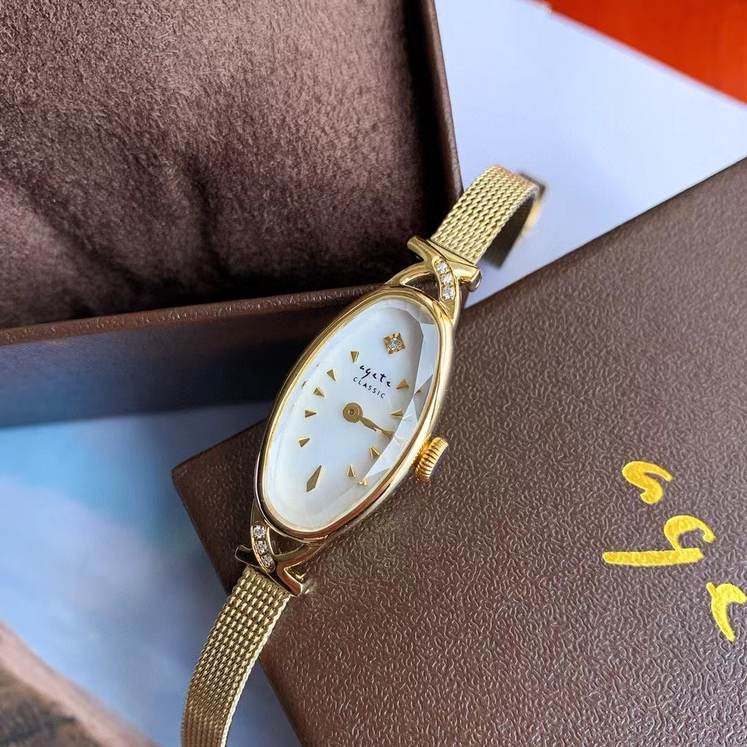 Vintage Square Watch For Women A Dainty Mini Square Design With A Wheat-sheaf Motif