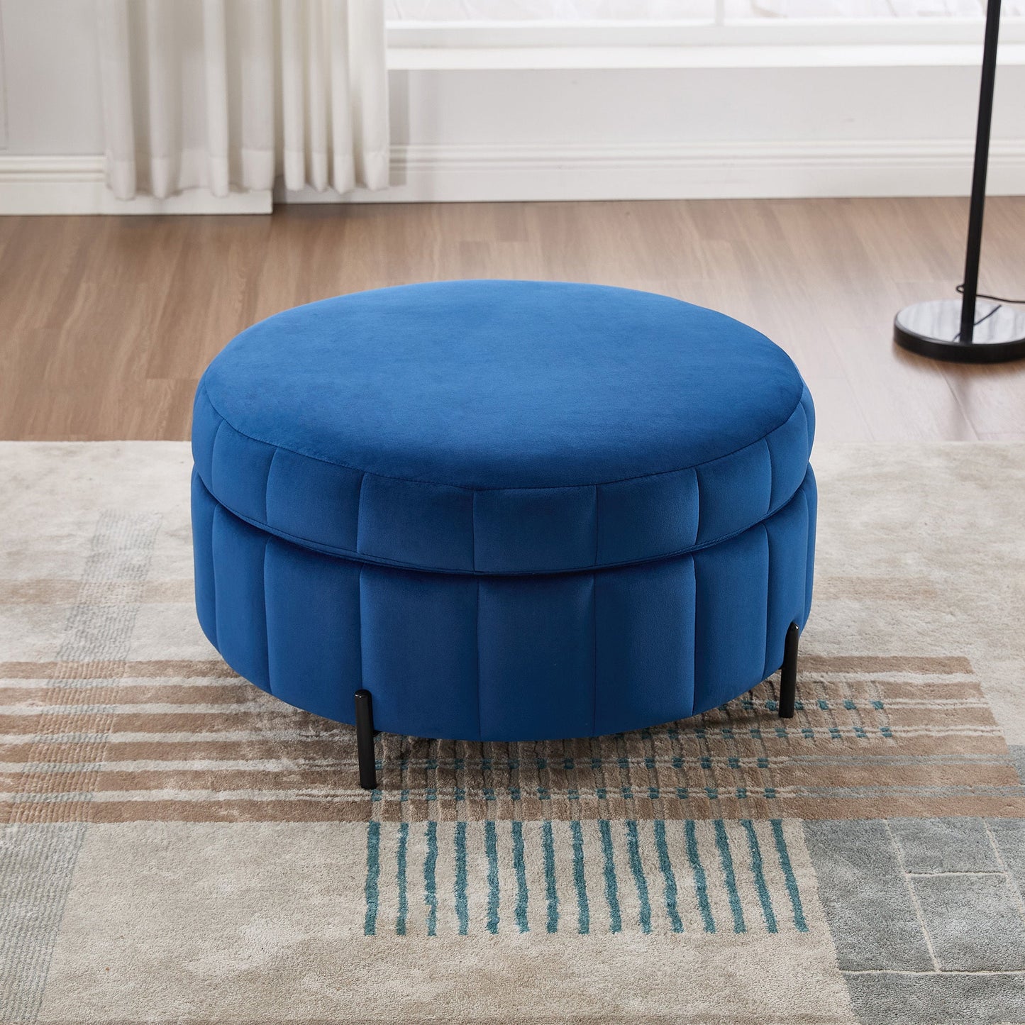 31.5 Inch Round Velvet Storage Ottoman with Reversible Lid, Navy