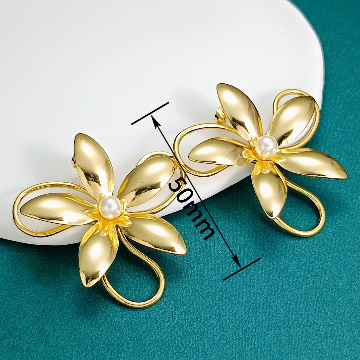 Double-layer Flower Stainless Steel Earrings Light Luxury With A Premium Feel
