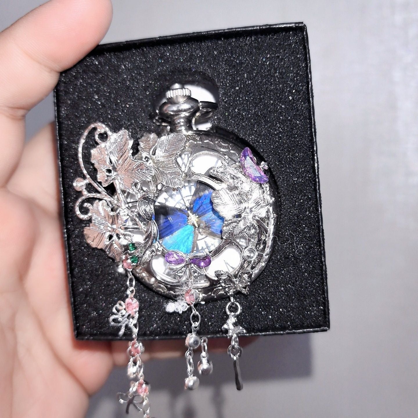 A Customizable Butterfly Gift For A Dazzling New Chinese-style Feather Pocket Watch