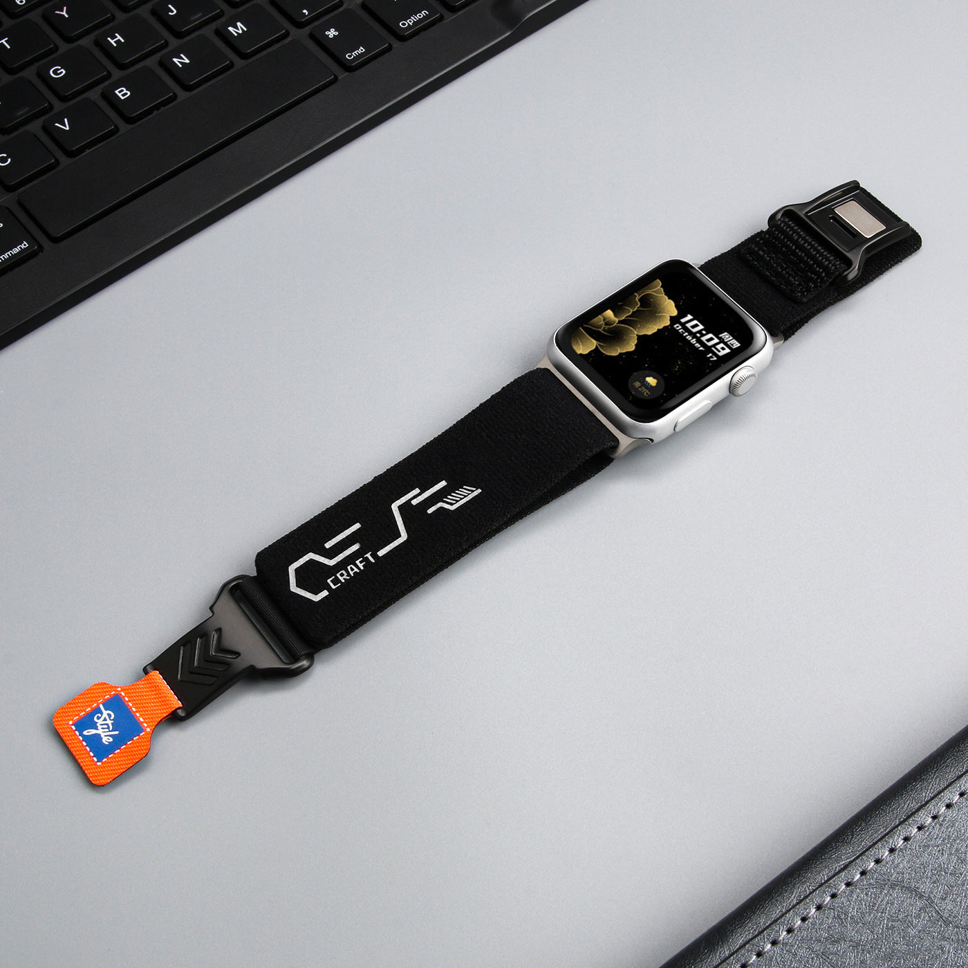 New-style Wild Trail Nylon Velcro Watch