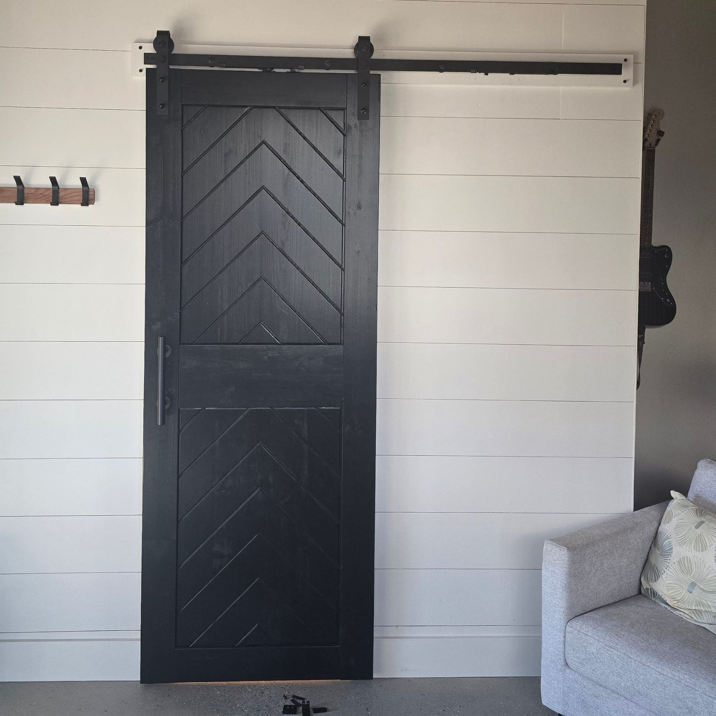 Fishbone Single Barn Door Kit | Black Hardware