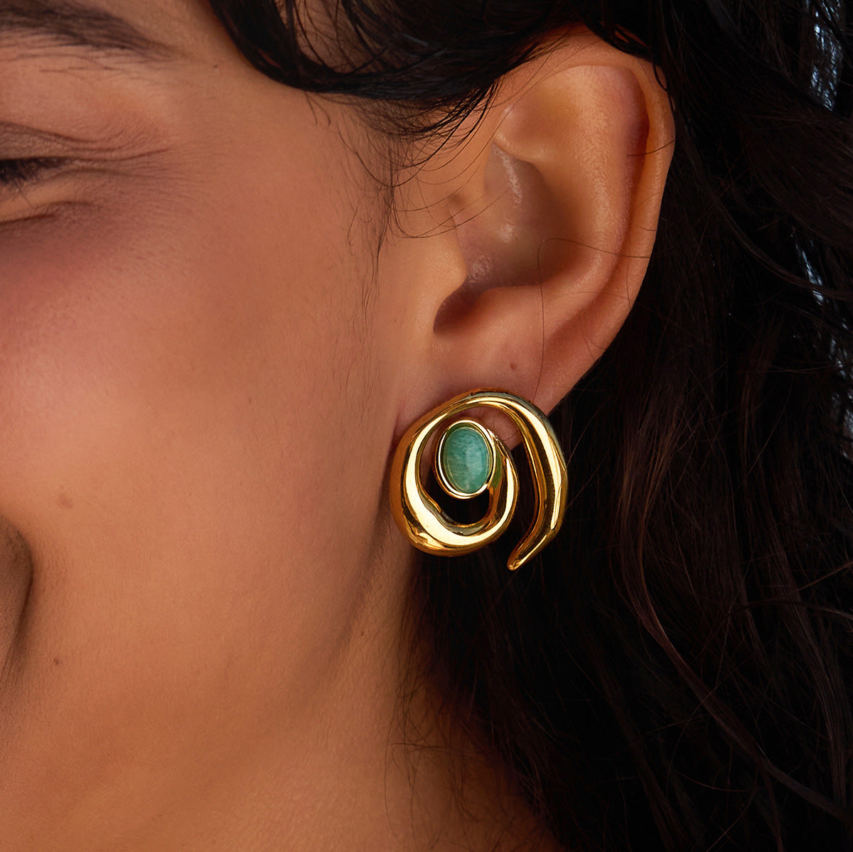 18k Gold Titanium Steel Stud Earrings Niche And Sophisticated Labradorite Ear Jewelry