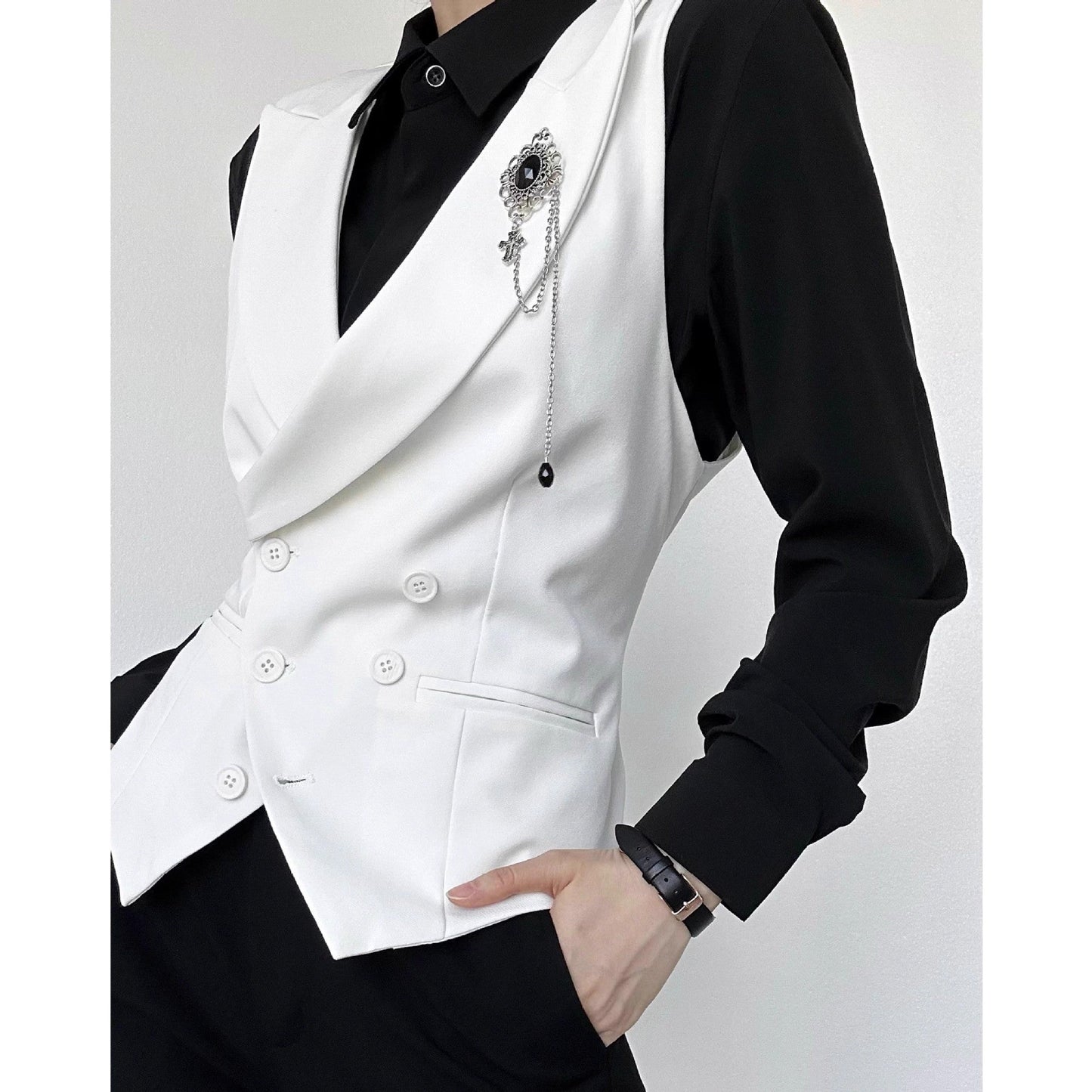 Women's Suit Vest For Young Women White Slim-fit Versatile And Exudes A Premium Sophisticated Vibe
