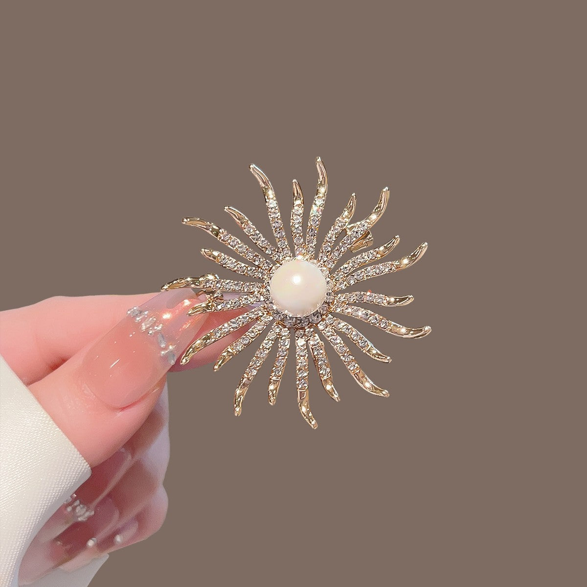 Elegant Rhinestone Sunflower Brooch For Women