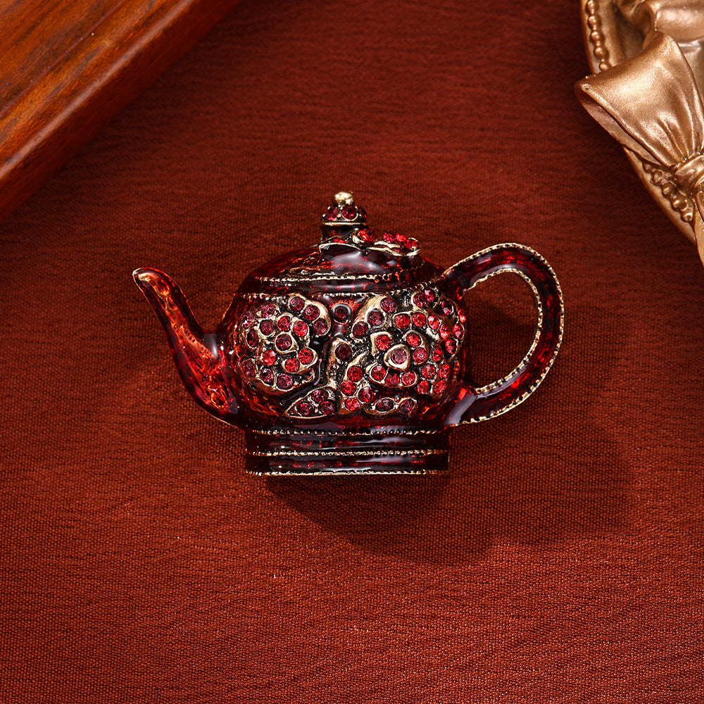 Fashionable Court-style Diamond-encrusted Kettle Brooch