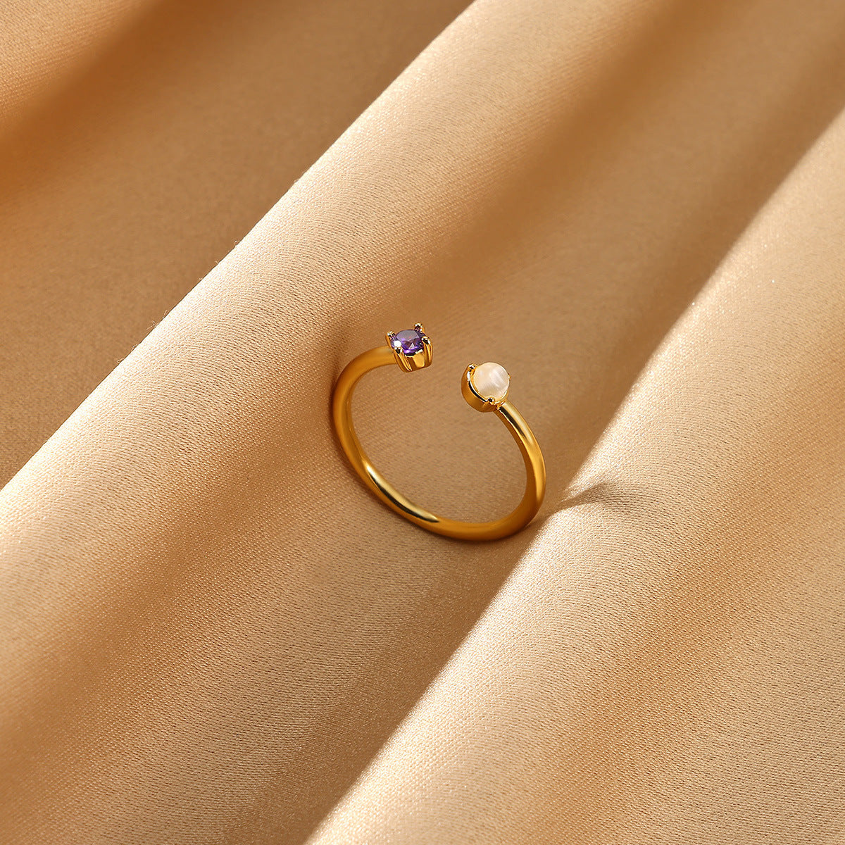 European And American Light-luxury 2-color Birthstone Peach-heart Zircon Stainless Steel 18K Gold-plated Womens Ring