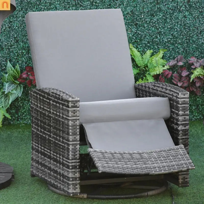 Outdoor Swivel Recliner Chair PE Rattan Gray 360°