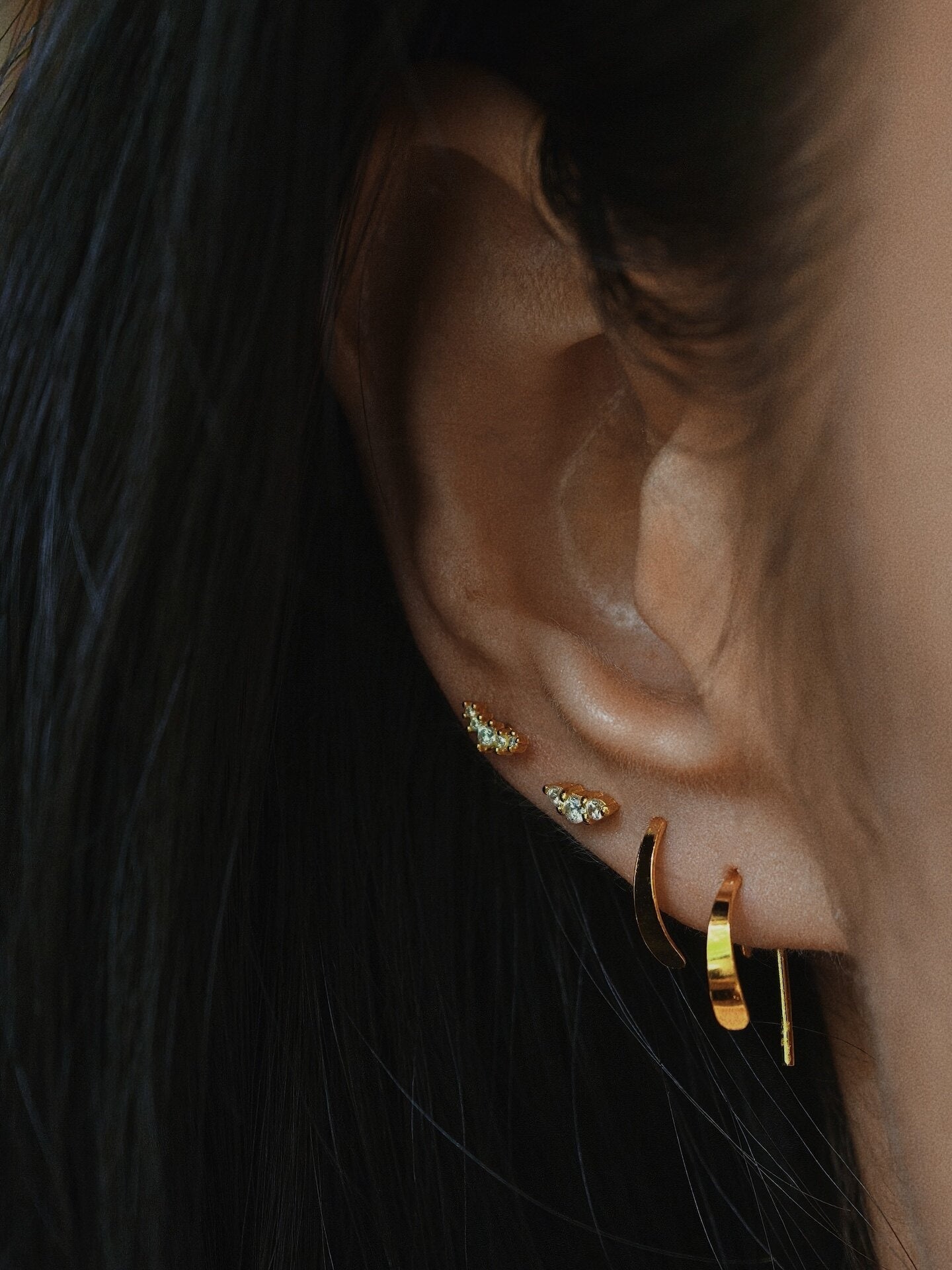 Fashionable And Minimalist U-shaped Plain-gold Earrings