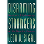 Disarming Strangers: Nuclear Diplomacy with North Korea - Paperback