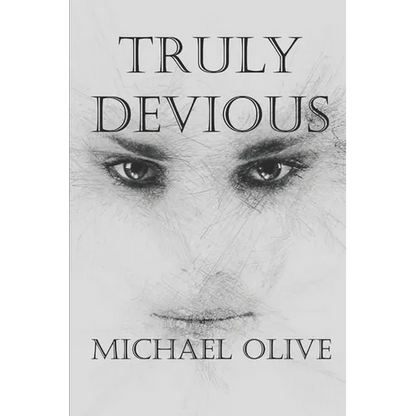 Truly Devious - Paperback