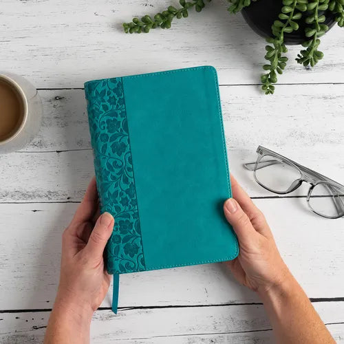 CSB Large Print Personal Size Reference Bible, Teal Leathertouch - Imitation Leather