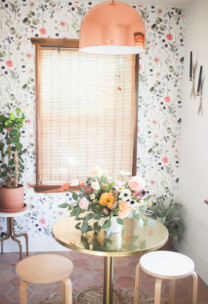 Floral Finds Wallpaper, white