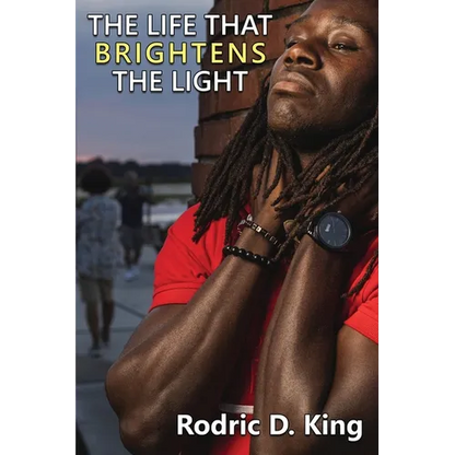 The Life That Brightens the Light - Paperback