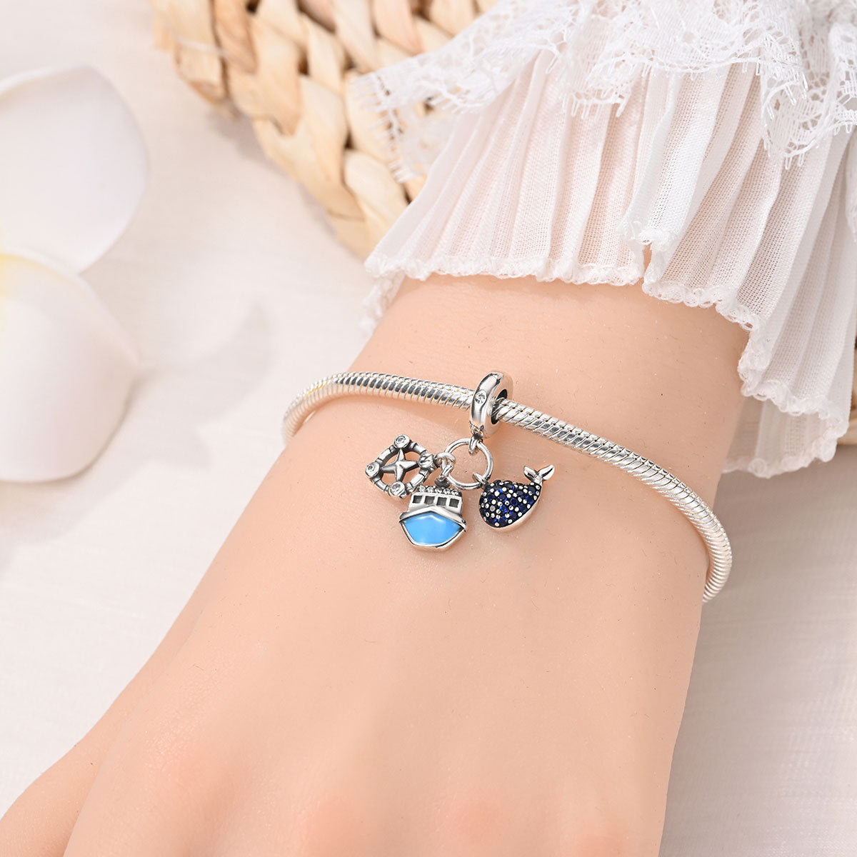 Resort-style DIY Pendant Bracelet Accessory