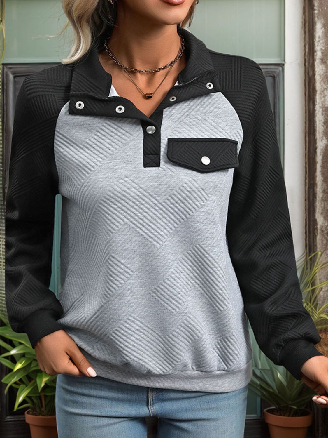 Women's Textured Button-Up Sweatshirt