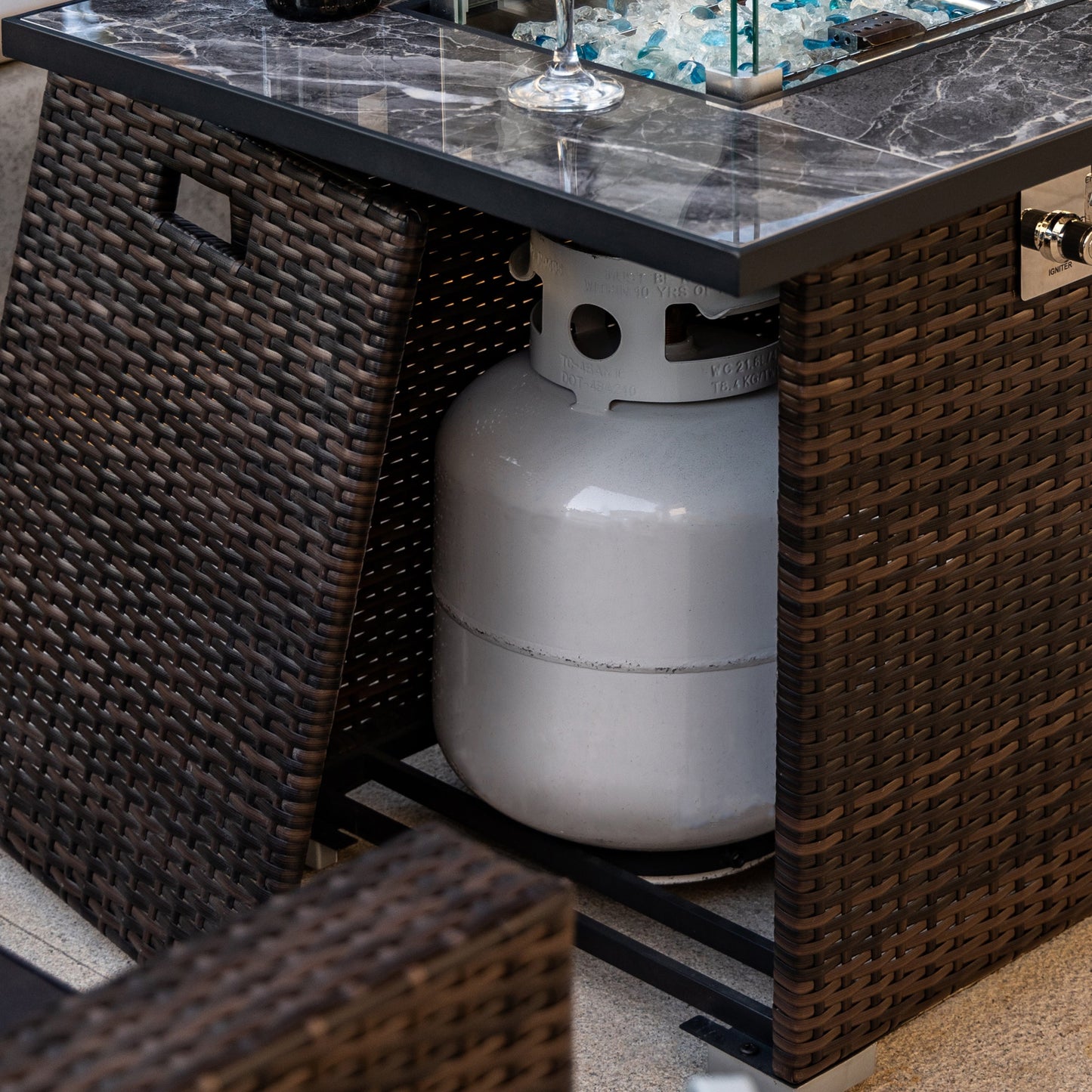 44 Inch Propane Gas Fire Pit Table 50000 BTU Tile Tabletop with Wicker Base