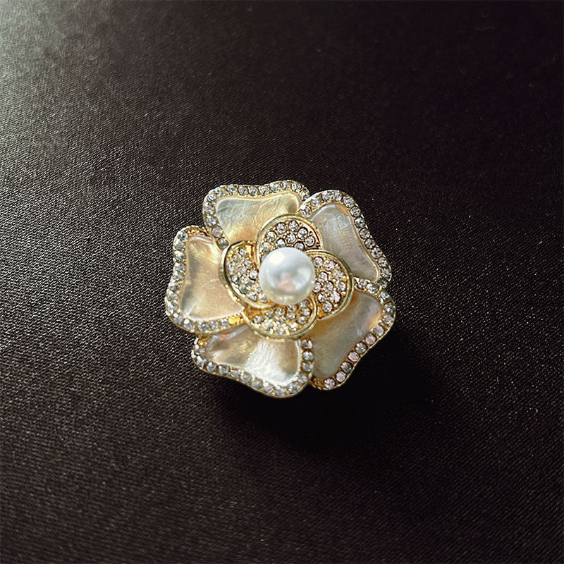 Elegant Pearl Corsage Brooch For Women