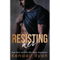 Resisting Her - Paperback