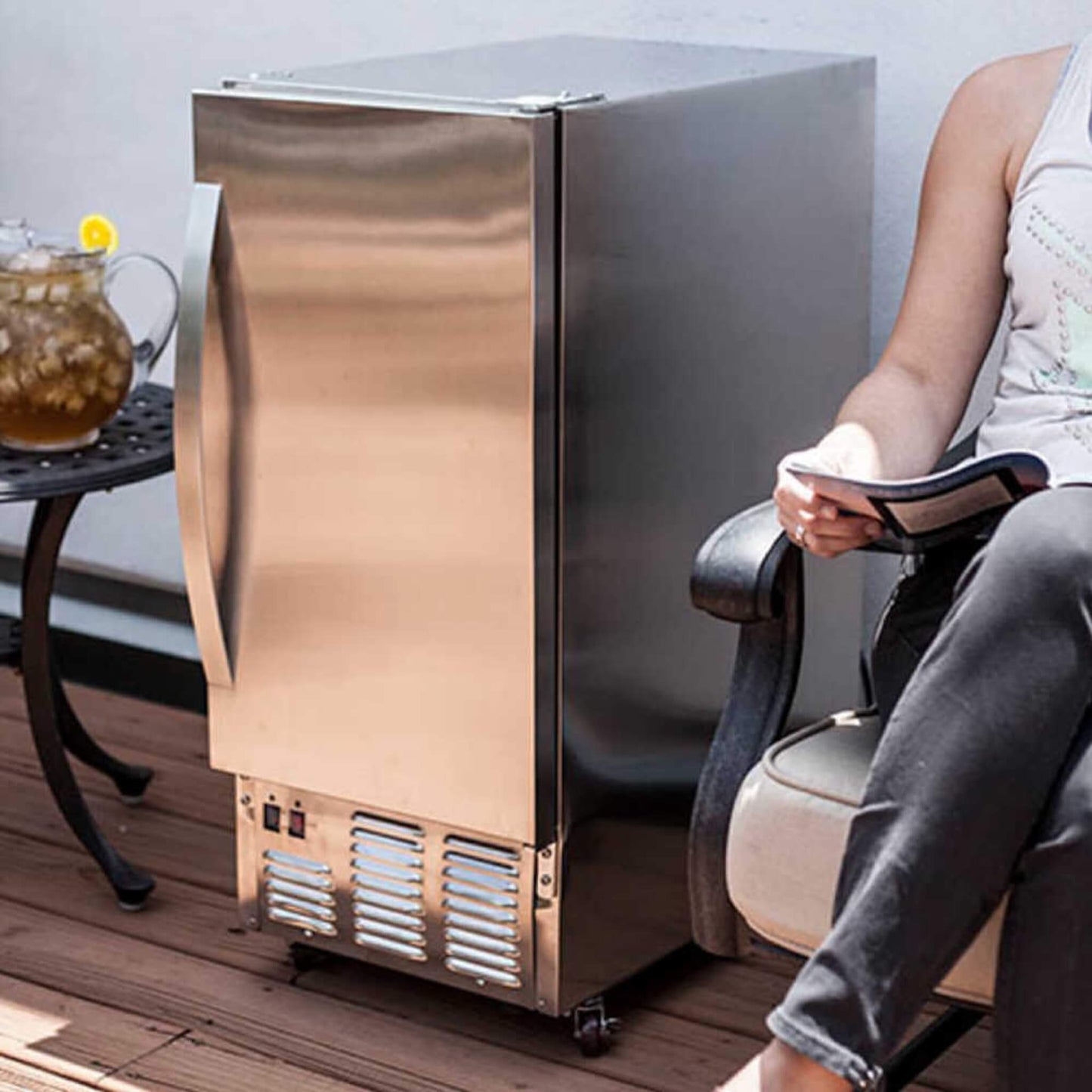 Edgestar 15-Inch Outdoor Undercounter Ice Maker W/ 50 LBS Daily Ice Production [OIM450SS] (SAK84720)