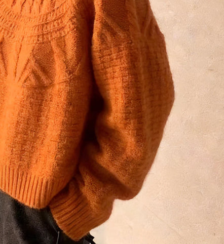 Chic And Brightening Loose-knit Sweater With A Crew Neck
