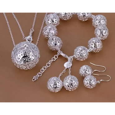 Exquisite Jewelry Silver Filigree Ball Pendant Set