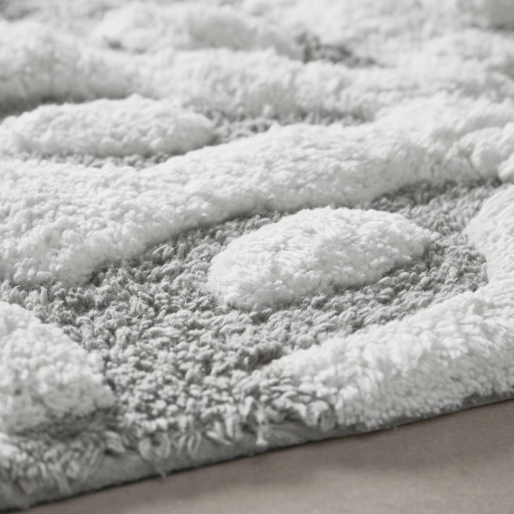 Round Medallion Tufted Cotton Bath Rug – 25", Plush, Super Absorbent, Machine Washable